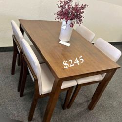 Beautiful 5-Pc Dining Table Set Oak Finish