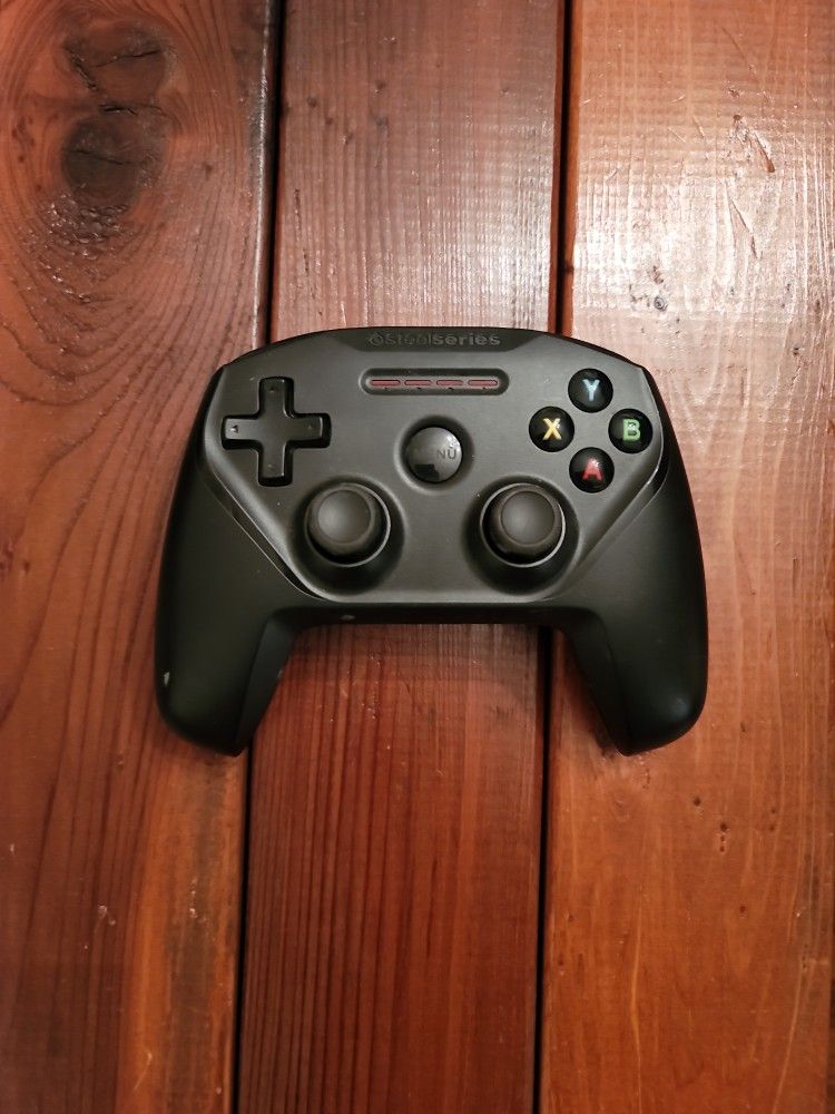 SteelSeries Nimbus Apple Tv iPhone Ipad Bluetooth Controller