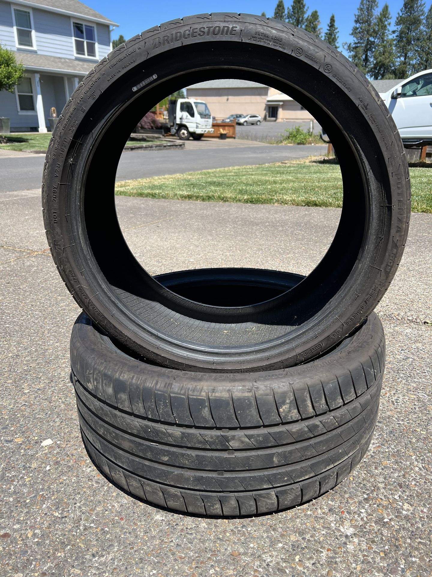 235/25r19 Tires