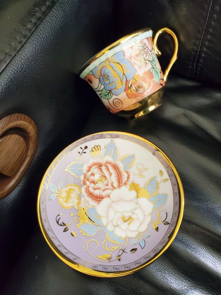 Lavendar Flowers Gold Leaf Cup Saucer Tea Set 