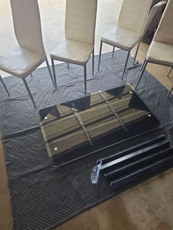 Table and 4 dining chairs