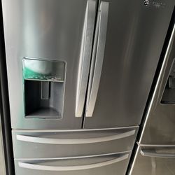 WHIRPOOL 4 Door French 