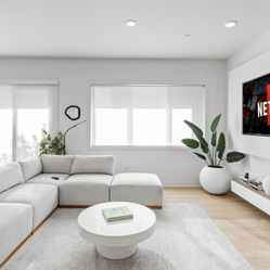 WHITE SECTIONAL PREOWNED GOOD CONDITION 