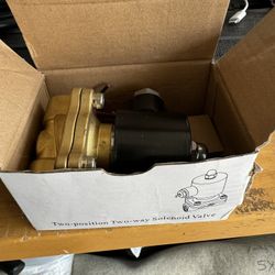 Airmaxxx 3/8” Two Way Air Valves  QTY 2