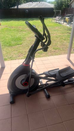 Schwinn elliptical exercise machine