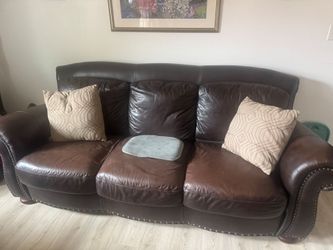 Leather Soft & Love seat