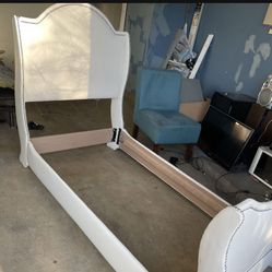 🥰BEAUTIFUL WHITE COLOR BEDROOM SET : DRESSER/6 DRAWER, NIGHTSTAND/2 DRAWER, TWIN SIZE BED FRAME🥰