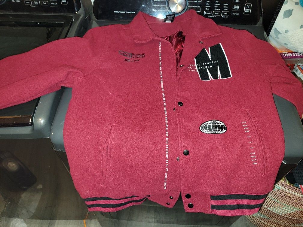 Boxlunch Marvel Bomber Jacket Red Large