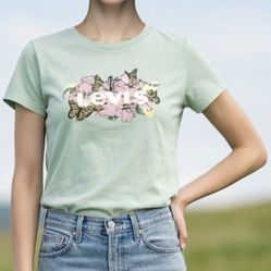 Women’s Levi Graphic Tee XL