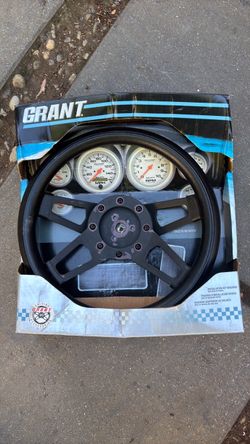 Grant 414 Challenger GT Steering Wheel - 13.5” Black (Wheel Only)