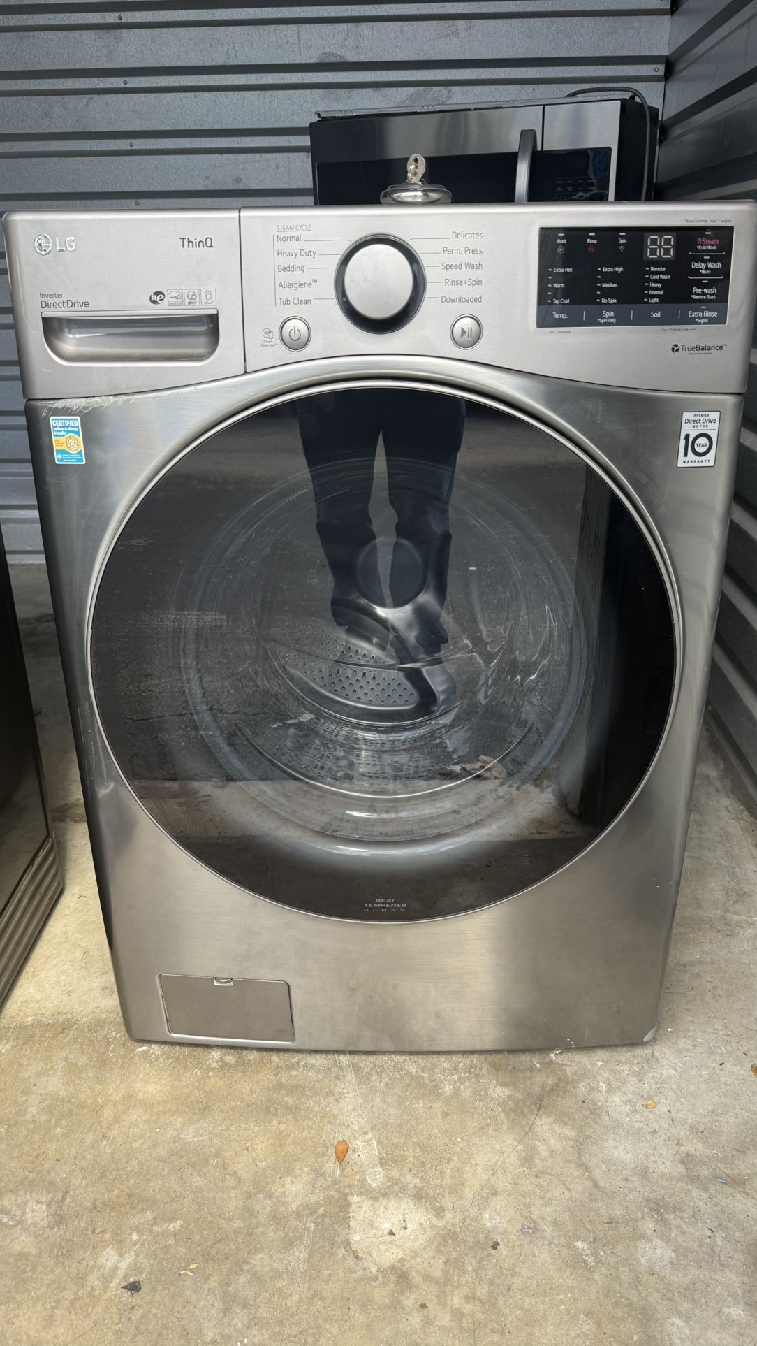 LG Washer And Dryer machine 