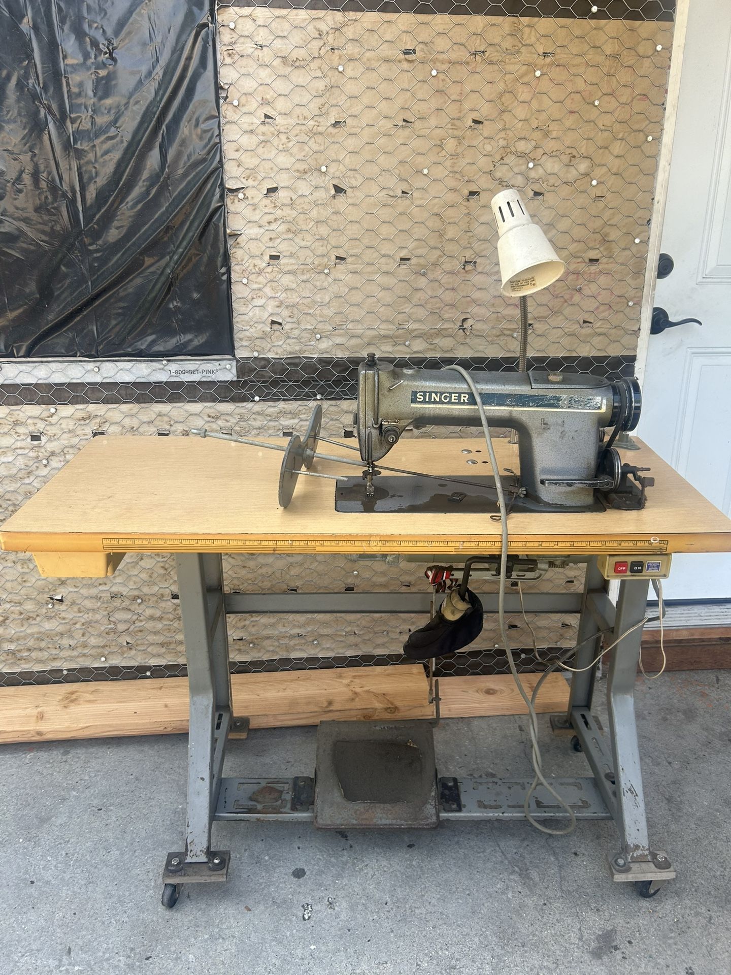 Singer Sewing Machine Industrial