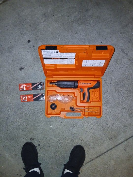 Brand New .27 Guage Semi Auto Ramset With Ammo