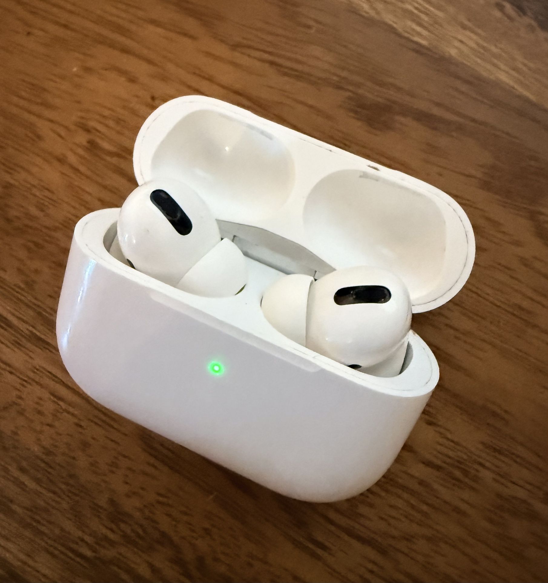 AirPods Pro 1 - Great Deal