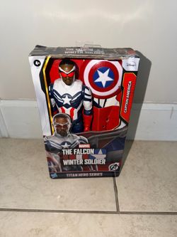 Marvel Titan Hero Captain America Falcon 12 Inch Action Figure Case