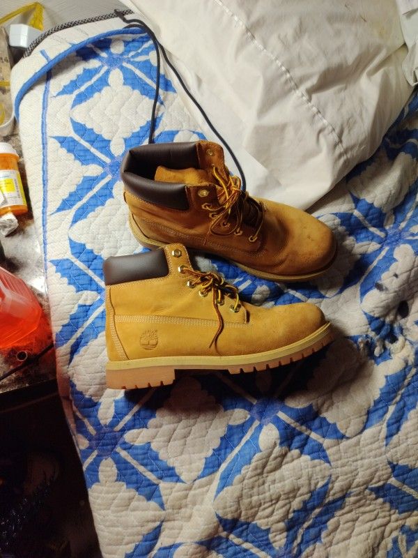 Timberland Boots Youth Size 7 Boy