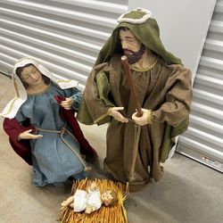 Large Nativity $125