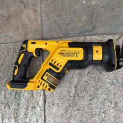 Dewalt 20v sawzall DCS367