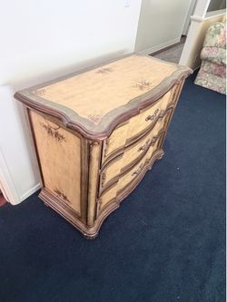 Mediterranean 3-Drawer Bachelor’s Chest