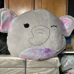 Giant , elephant, squish, mellow