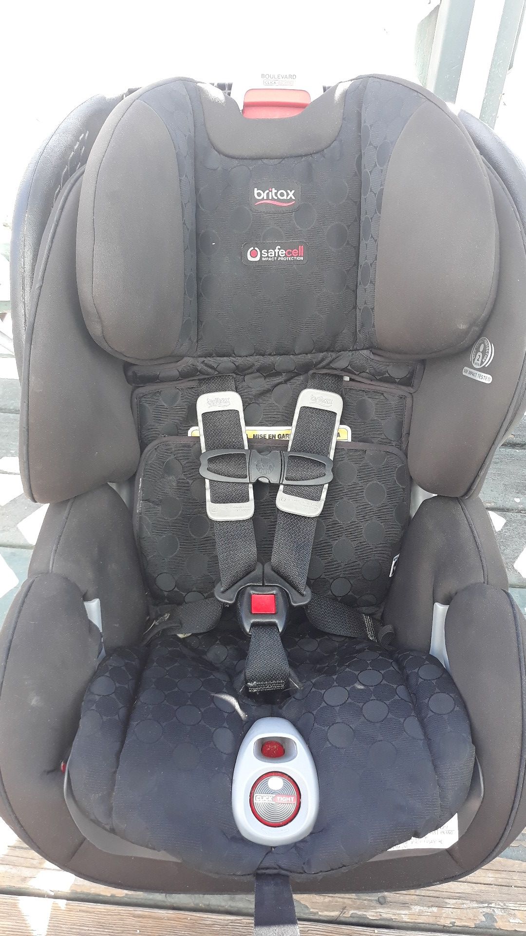 Clicktight Boulevard Britax safecell car seat