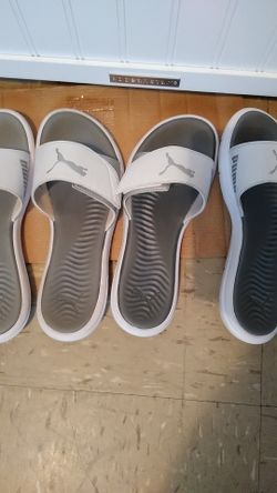 Puma's slip on size 9 & 10