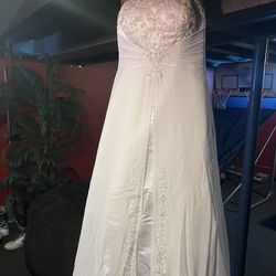 Women’s Wedding Dress
