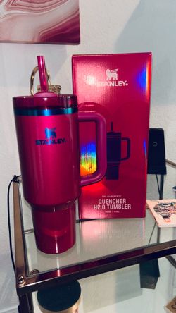 Stanley 40oz Berry Chroma Brand New