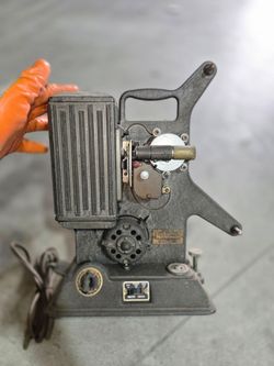 Vintage Keystone Model R-8 8mm Film Projector