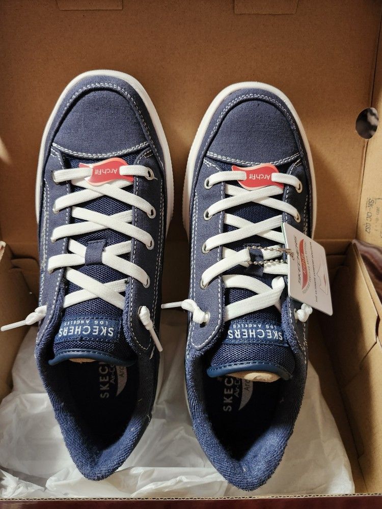 Sketchers Arcade Arcata 8.5 Navy Womens