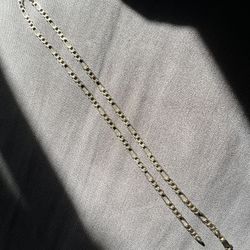 14k gold chain/ cadena de oro