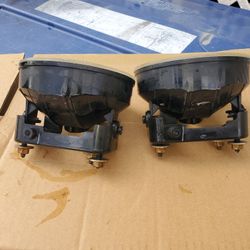 Gmn Envoy  Running Board And Fog Light 