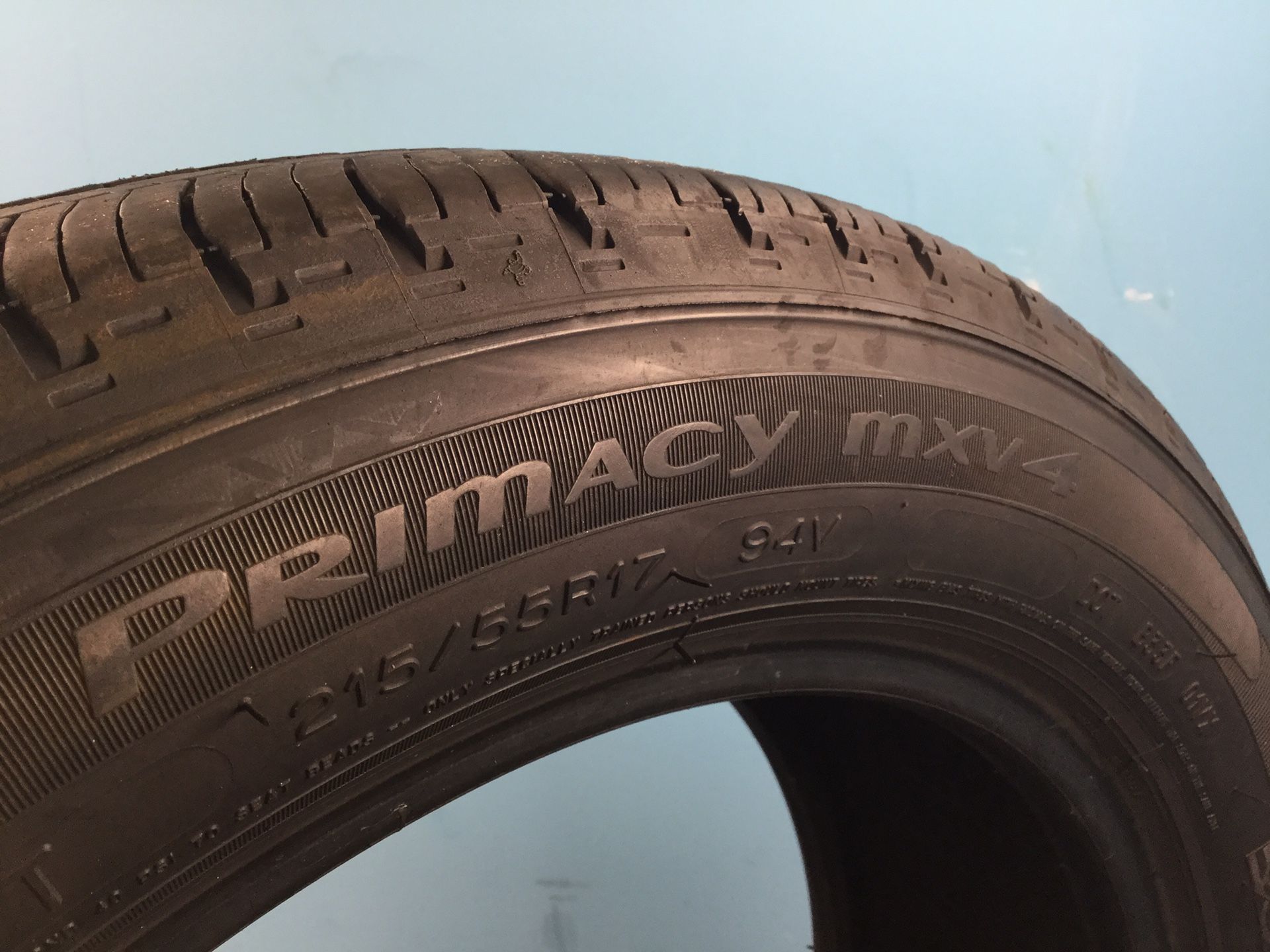 215/55/17 SET OF 2 USED TIRES P215/55R17 94V MICHELIN PRIMACY MXV4