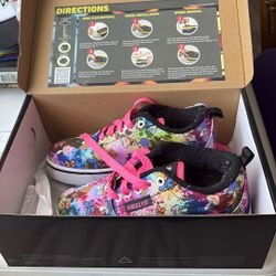 Girls heelys Size 1