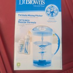 Dr Brown formula mixing pitcher