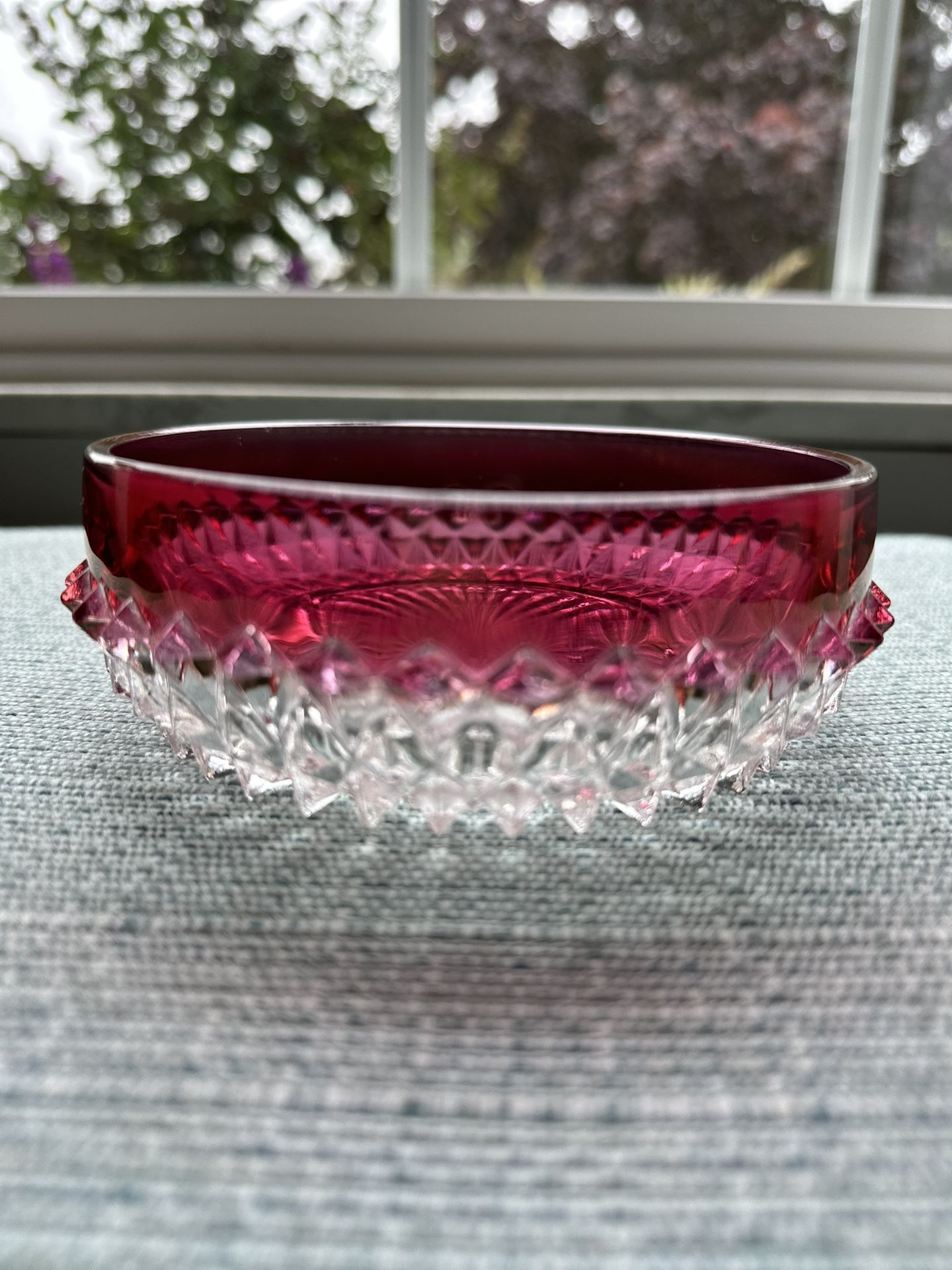 Vintage King's Crown Ruby Flash Diamond Pattern Bowl