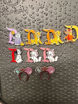 Disney pins