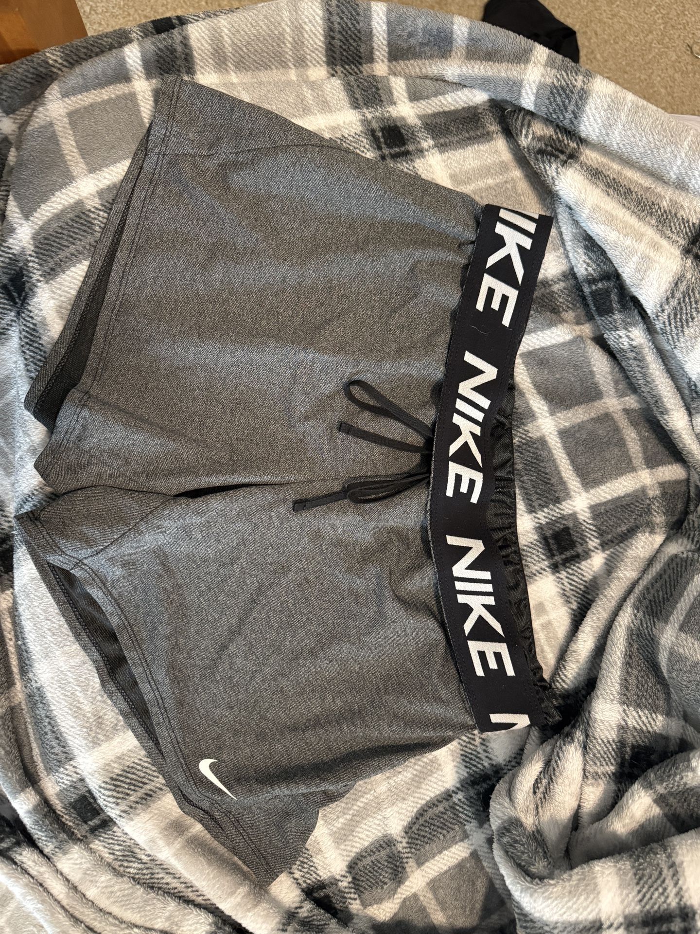 Grey Nike Shorts large