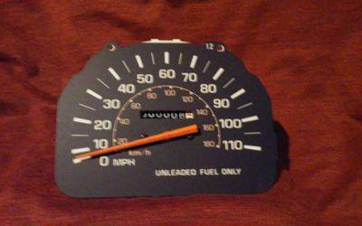 84-88 Mechanical Toyota p/u 4 Runner Speedometer.