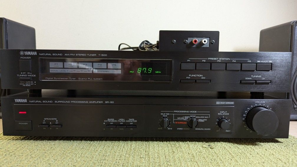 Yamaha SR-50 HiFi Stereo integrated amplifier & T-500 AM/FM tuner phono preamp vintage