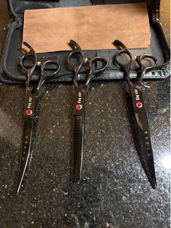 Pet grooming scissors