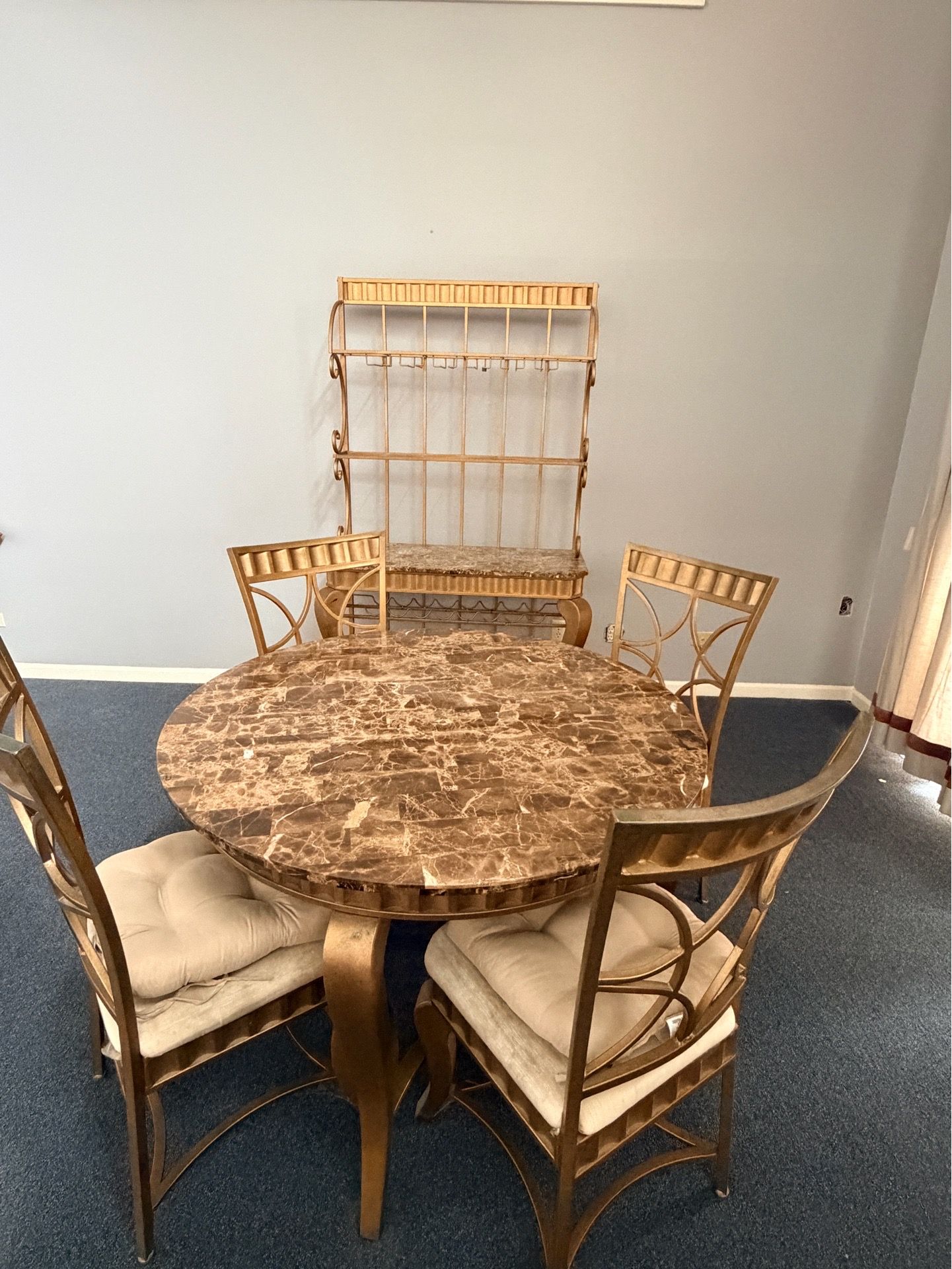 Marble dining table with 4 chairs with new cushions and marble stand