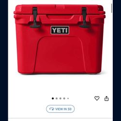YETI Tundra 35 Cooler - Brand new 