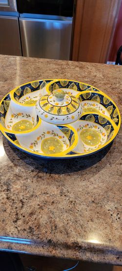 Table Top 18-inch 7-part round snack