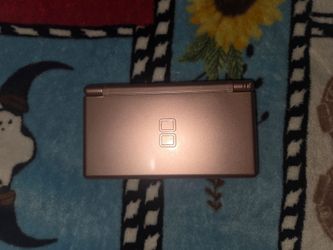 Nintendo DS Rose Gold