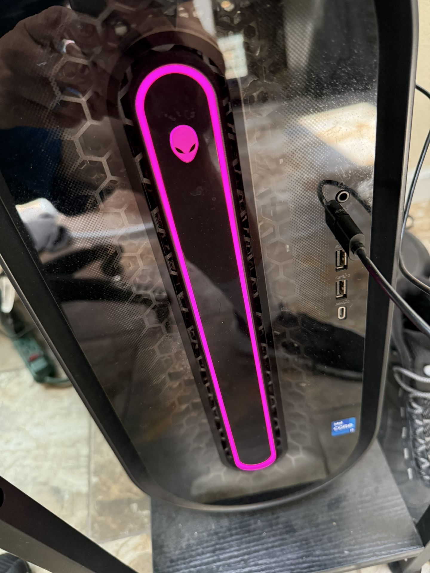 Dell Alienware Aurora R13 2.1 GHz i7-12700F 16GB RAM 512 Gb SSD RTX 3060 Excellent