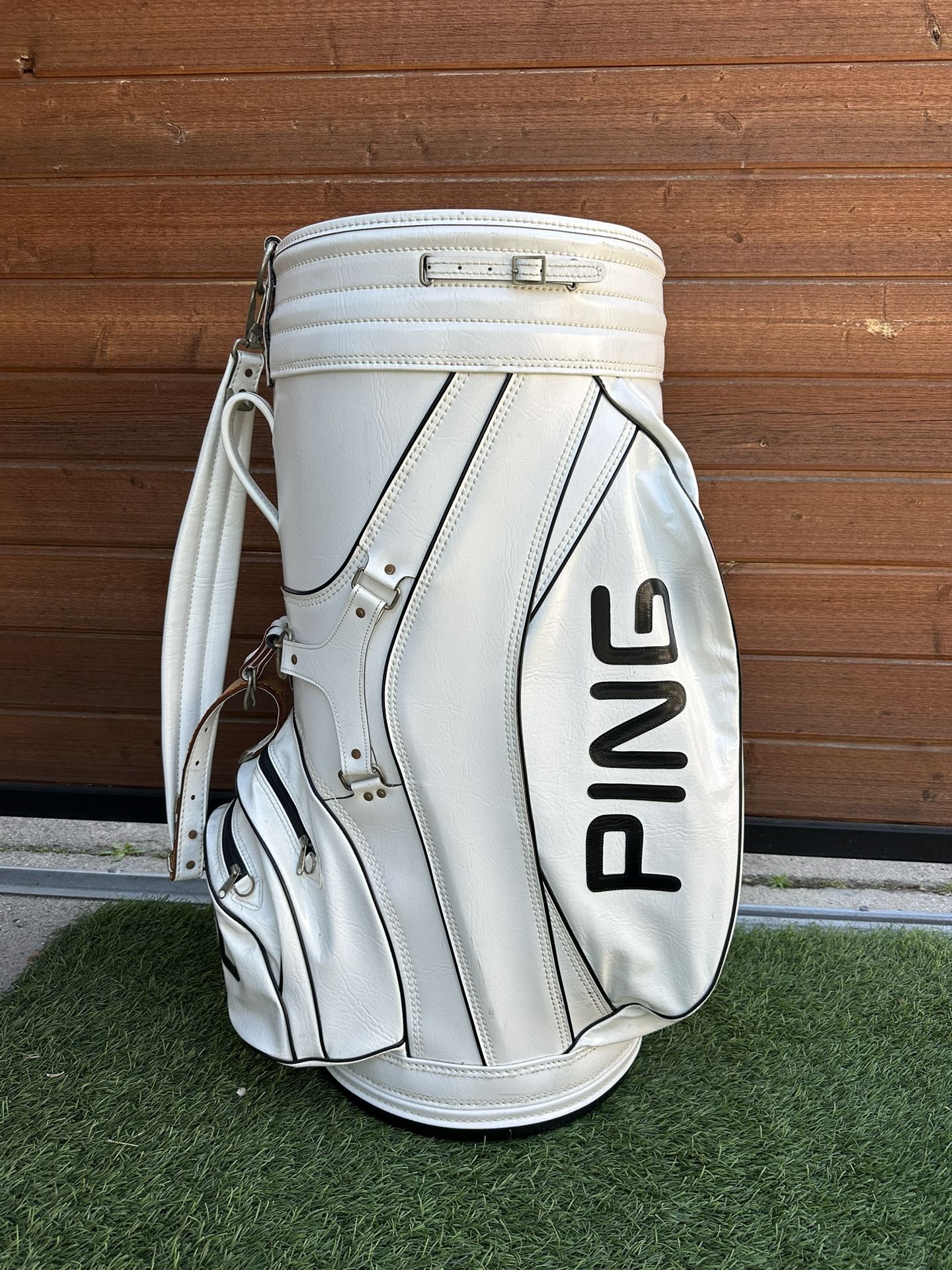 Large White Leather Ping Golf Bag