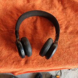 JBL Bluetooth Headphones 