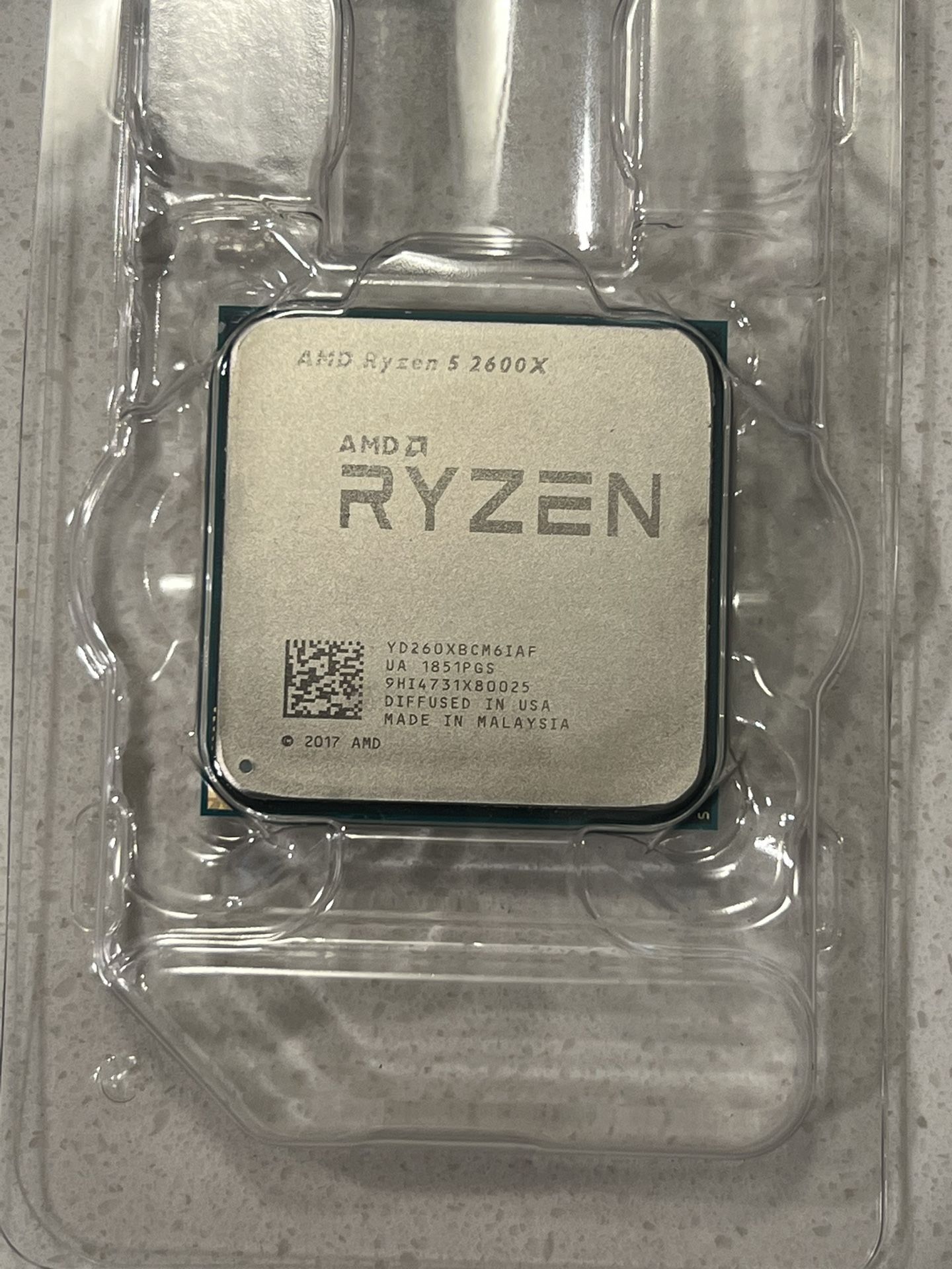 AMD RYZEN 5 2600x
