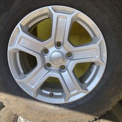 Jeep Wrangler factory wheels used